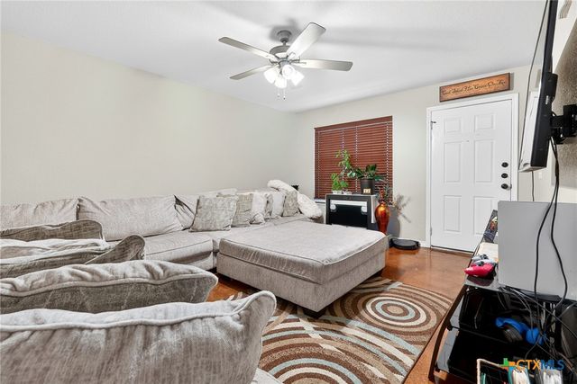 207 W Cardinal Lane, Harker Heights, TX 76548
