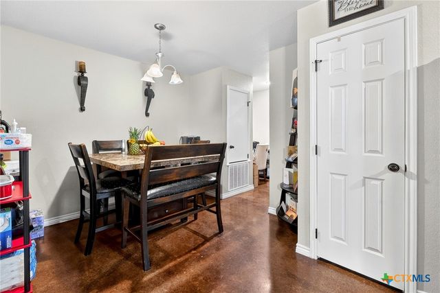 207 W Cardinal Lane, Harker Heights, TX 76548