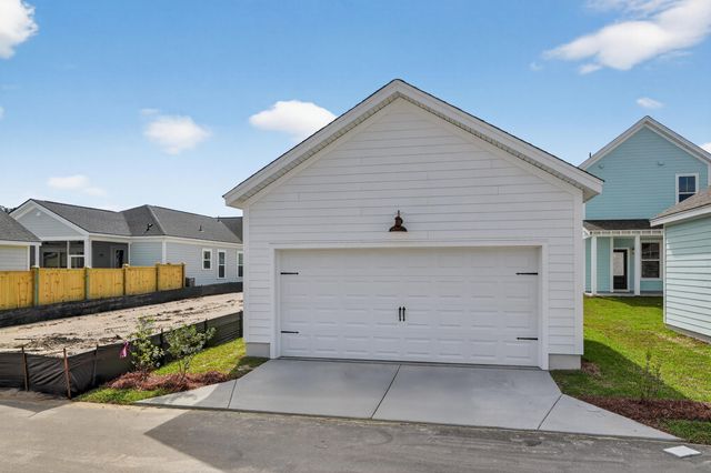 525 Ivy Green Lane, Summerville, SC 29486