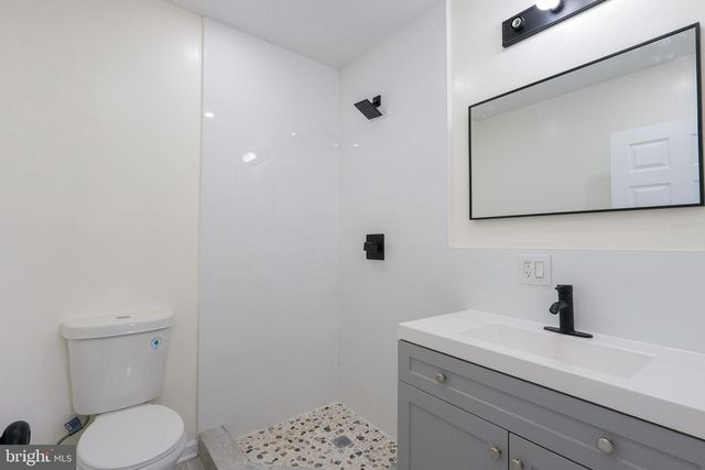 1236 E MOYAMENSING AVE, Philadelphia, PA 19147