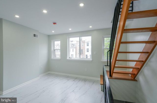 1236 E MOYAMENSING AVE, Philadelphia, PA 19147