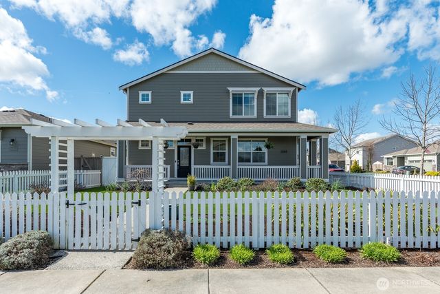 3246 Scotland Alley, Mount Vernon, WA 98273