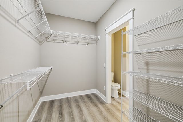 2323 N 8th Avenue E, Newton, IA 50208