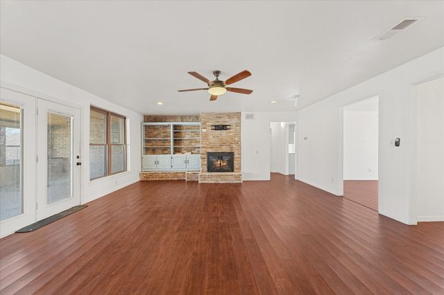 4633 Fm 36 N, Celeste, TX 75423