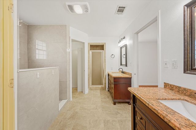 4633 Fm 36 N, Celeste, TX 75423