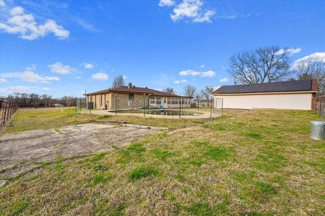 4633 Fm 36 N, Celeste, TX 75423