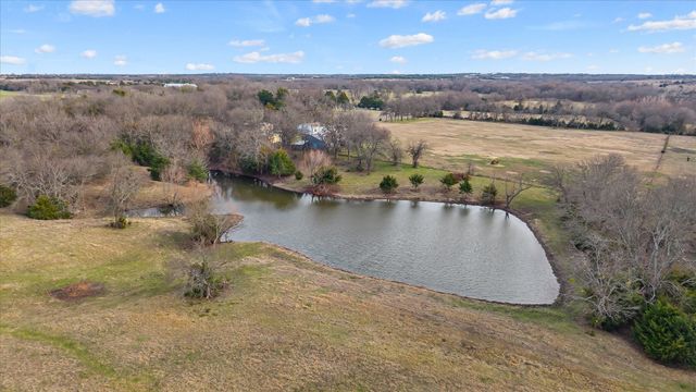 4633 Fm 36 N, Celeste, TX 75423