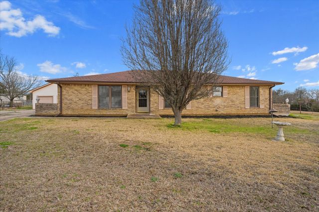 4633 Fm 36 N, Celeste, TX 75423