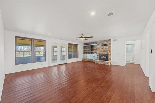 4633 Fm 36 N, Celeste, TX 75423