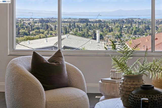 3009 BROADMOOR VIEW, Oakland, CA 94605