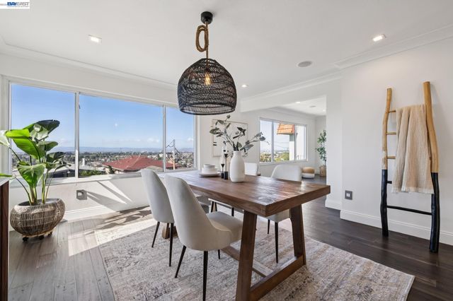 3009 BROADMOOR VIEW, Oakland, CA 94605