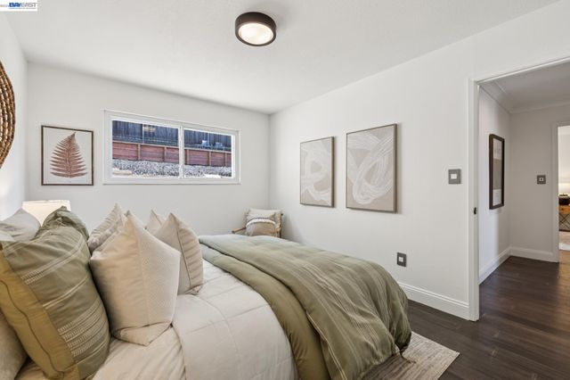 3009 BROADMOOR VIEW, Oakland, CA 94605