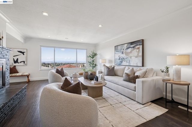 3009 BROADMOOR VIEW, Oakland, CA 94605