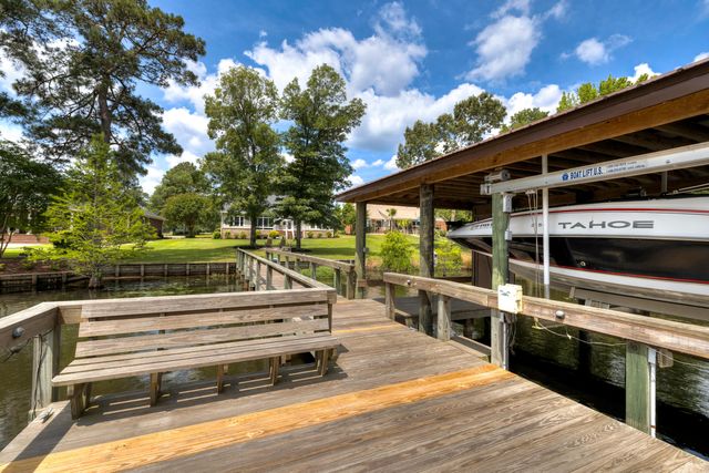152 Plantation Drive, Manning, SC 29102