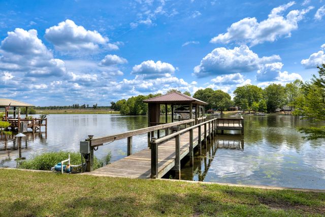 152 Plantation Drive, Manning, SC 29102