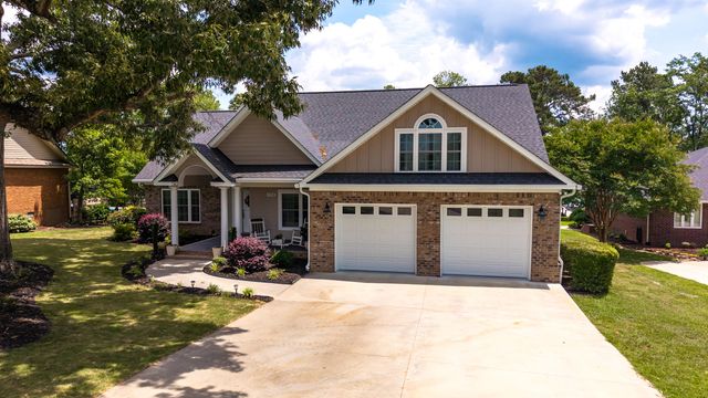 152 Plantation Drive, Manning, SC 29102