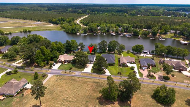 152 Plantation Drive, Manning, SC 29102