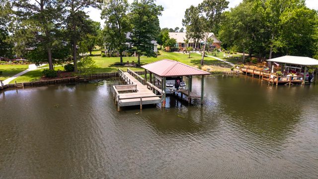 152 Plantation Drive, Manning, SC 29102