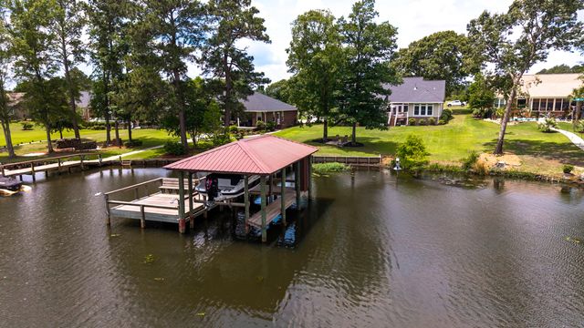 152 Plantation Drive, Manning, SC 29102