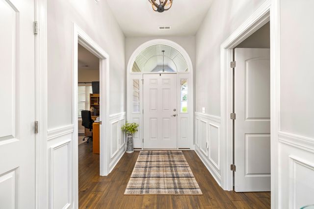 152 Plantation Drive, Manning, SC 29102