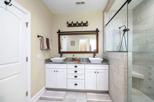 152 Plantation Drive, Manning, SC 29102