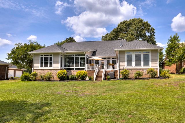152 Plantation Drive, Manning, SC 29102