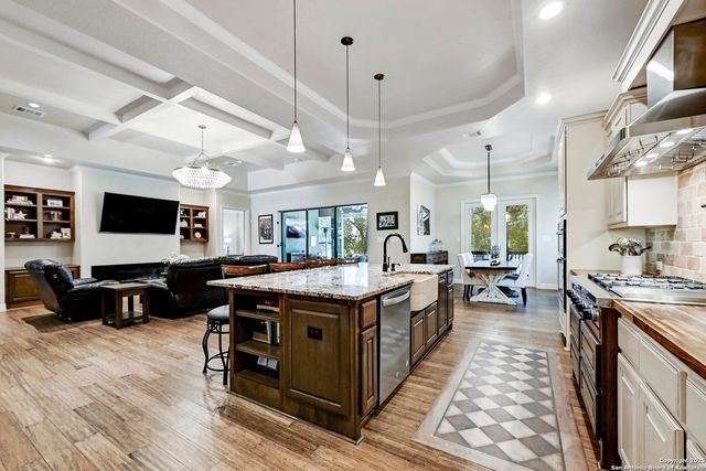 118 S John Bird, Blanco, TX 78606