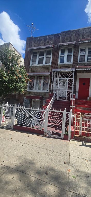 1348 Elder Avenue, Bronx, NY 10472 — exterior