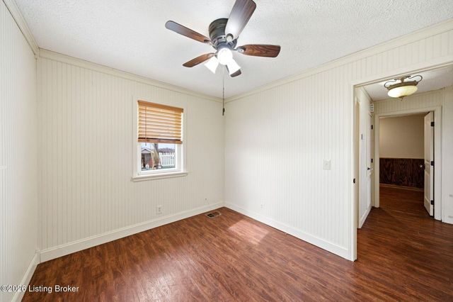 135 Cotton Ln, Taylorsville, KY 40071