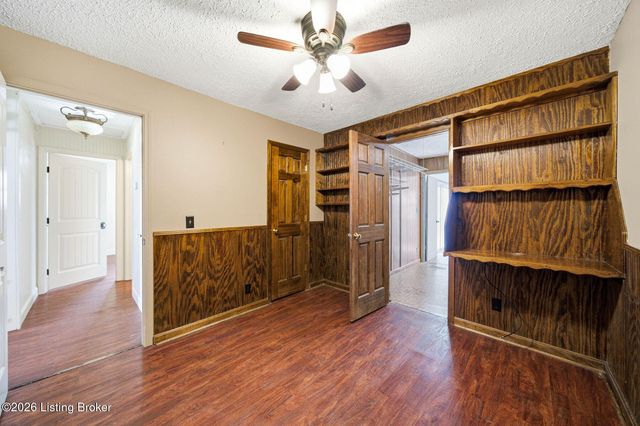 135 Cotton Ln, Taylorsville, KY 40071