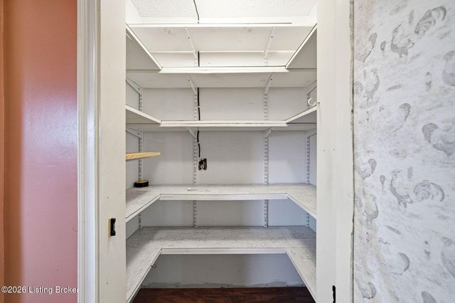 135 Cotton Ln, Taylorsville, KY 40071