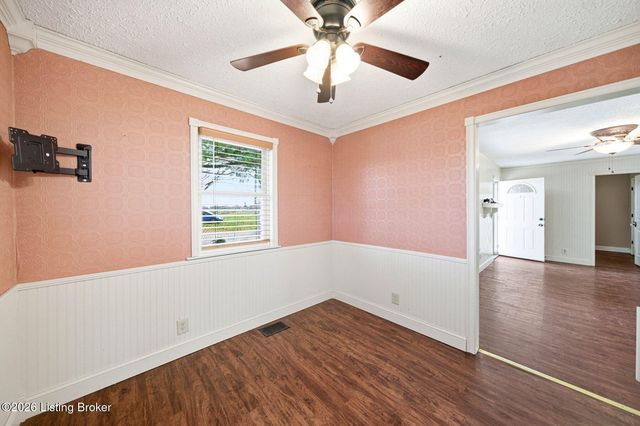 135 Cotton Ln, Taylorsville, KY 40071