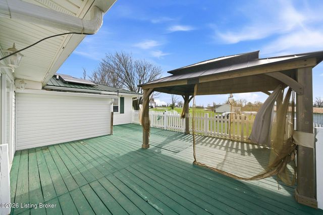 135 Cotton Ln, Taylorsville, KY 40071