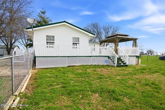 135 Cotton Ln, Taylorsville, KY 40071