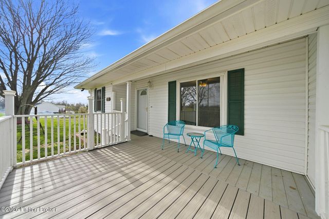 135 Cotton Ln, Taylorsville, KY 40071