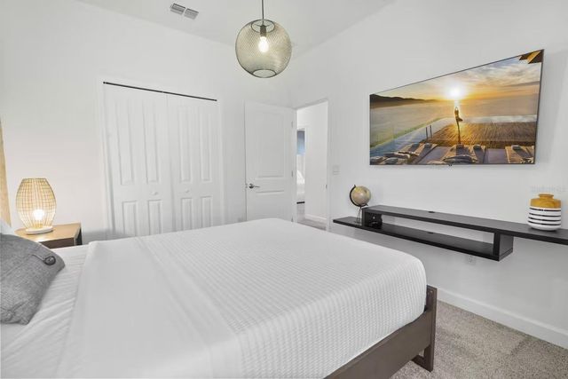 1069 LEADER STREET, Davenport, FL 33896