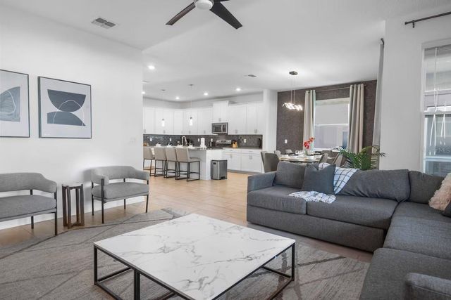 1069 LEADER STREET, Davenport, FL 33896