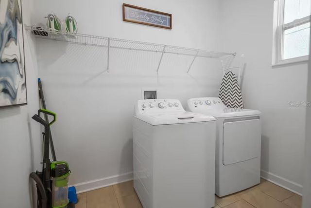 1069 LEADER STREET, Davenport, FL 33896