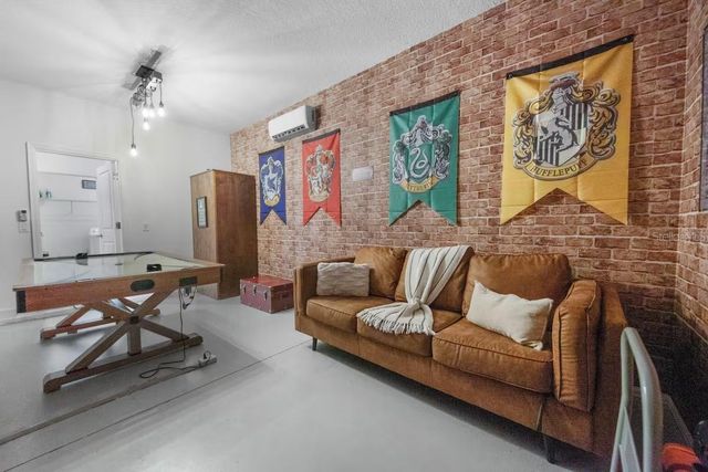 1069 LEADER STREET, Davenport, FL 33896