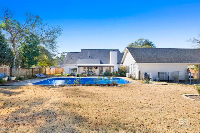 21980 Country Woods Drive, Fairhope, AL 36532