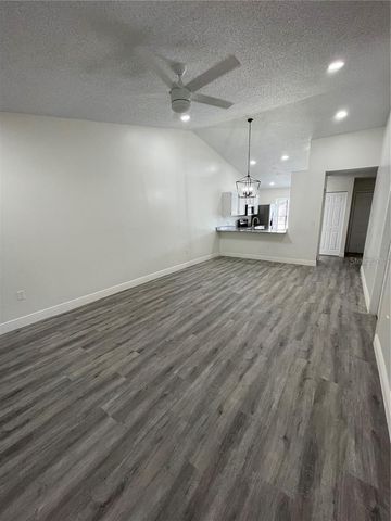 2901 SQUIRE OAK COURT, St Cloud, FL 34769