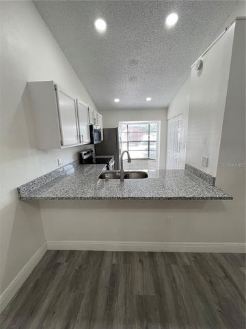 2901 SQUIRE OAK COURT, St Cloud, FL 34769