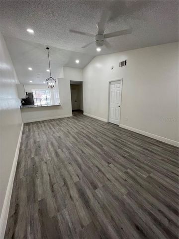 2901 SQUIRE OAK COURT, St Cloud, FL 34769