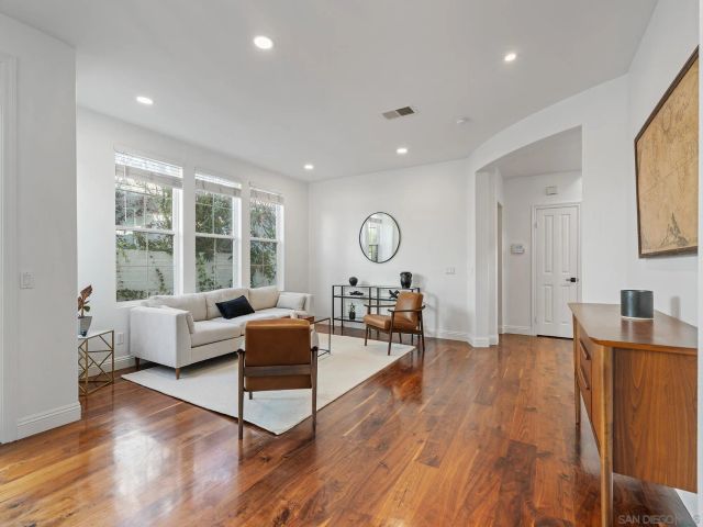 4654 Vereda Mar Del Sol, San Diego, CA 92130