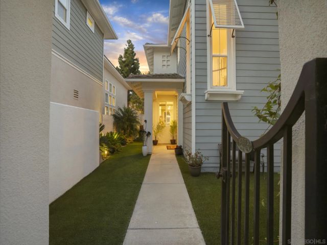 4654 Vereda Mar Del Sol, San Diego, CA 92130