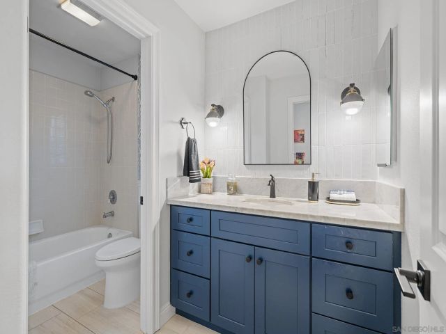 4654 Vereda Mar Del Sol, San Diego, CA 92130
