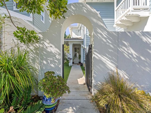 4654 Vereda Mar Del Sol, San Diego, CA 92130