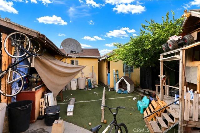 440 N Ezra, Los Angeles, CA 90063