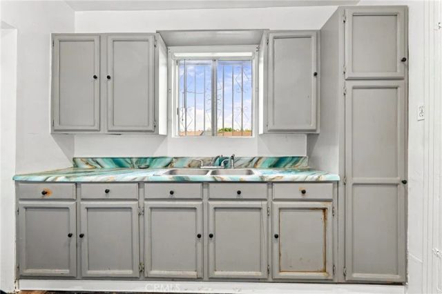 440 N Ezra, Los Angeles, CA 90063
