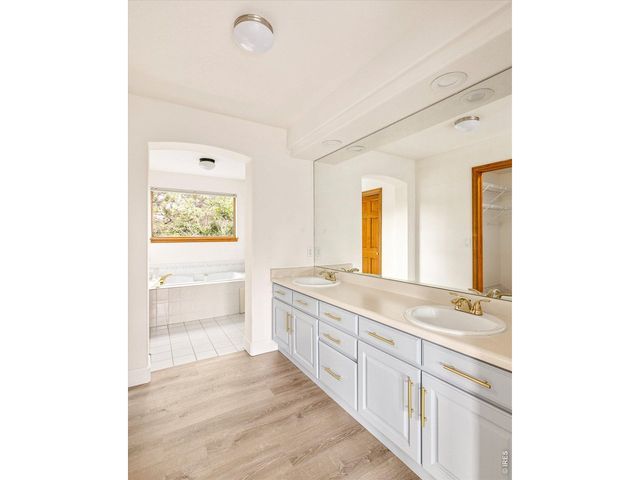 5935 Brandywine Ct, Boulder, CO 80301